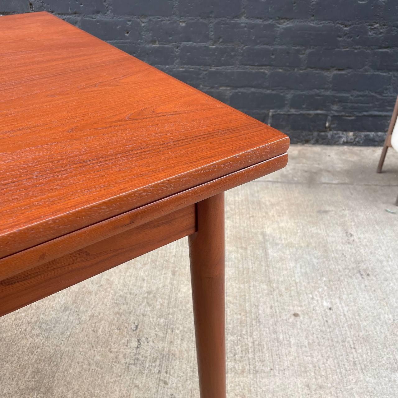 Newly Refinished - Danish Modern Teak Expanding Draw-Leaf Dining Table  For Sale 4