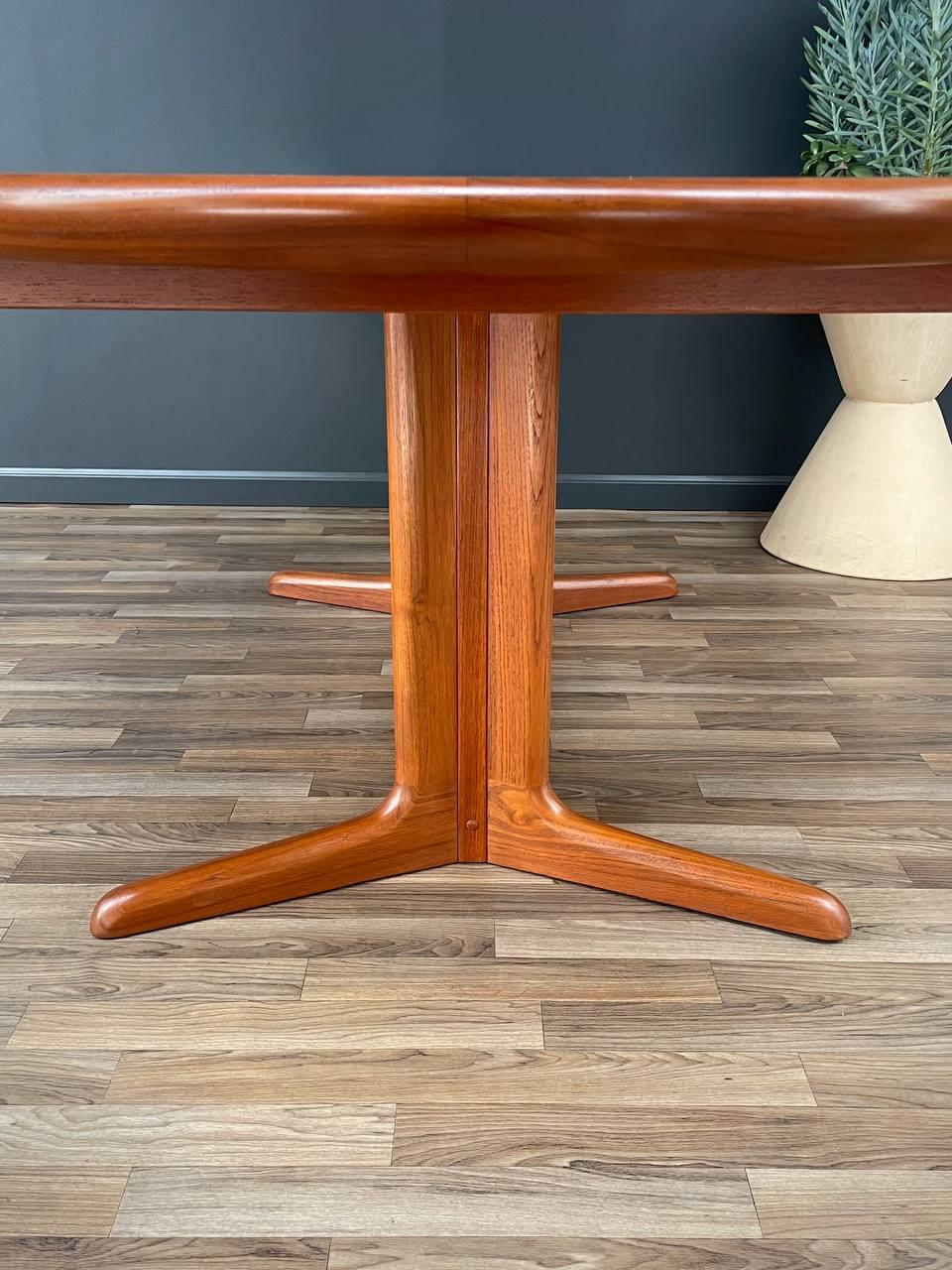 Newly Refinished - Expanding Mid-Century Danish Pedestal Teak Dining Table 5