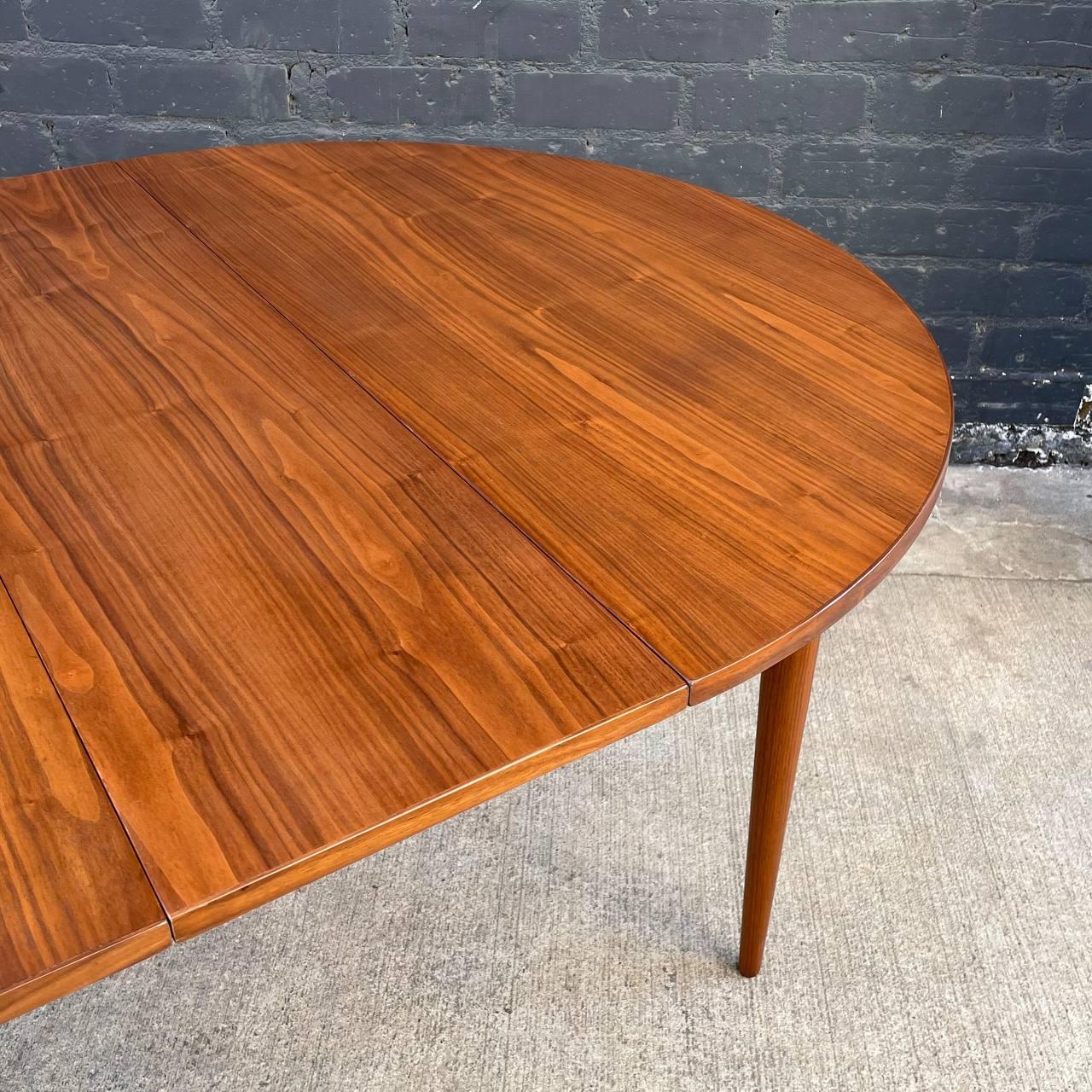 Newly Refinished - Expanding Mid-Century Modern Round Walnut Dining Table 3