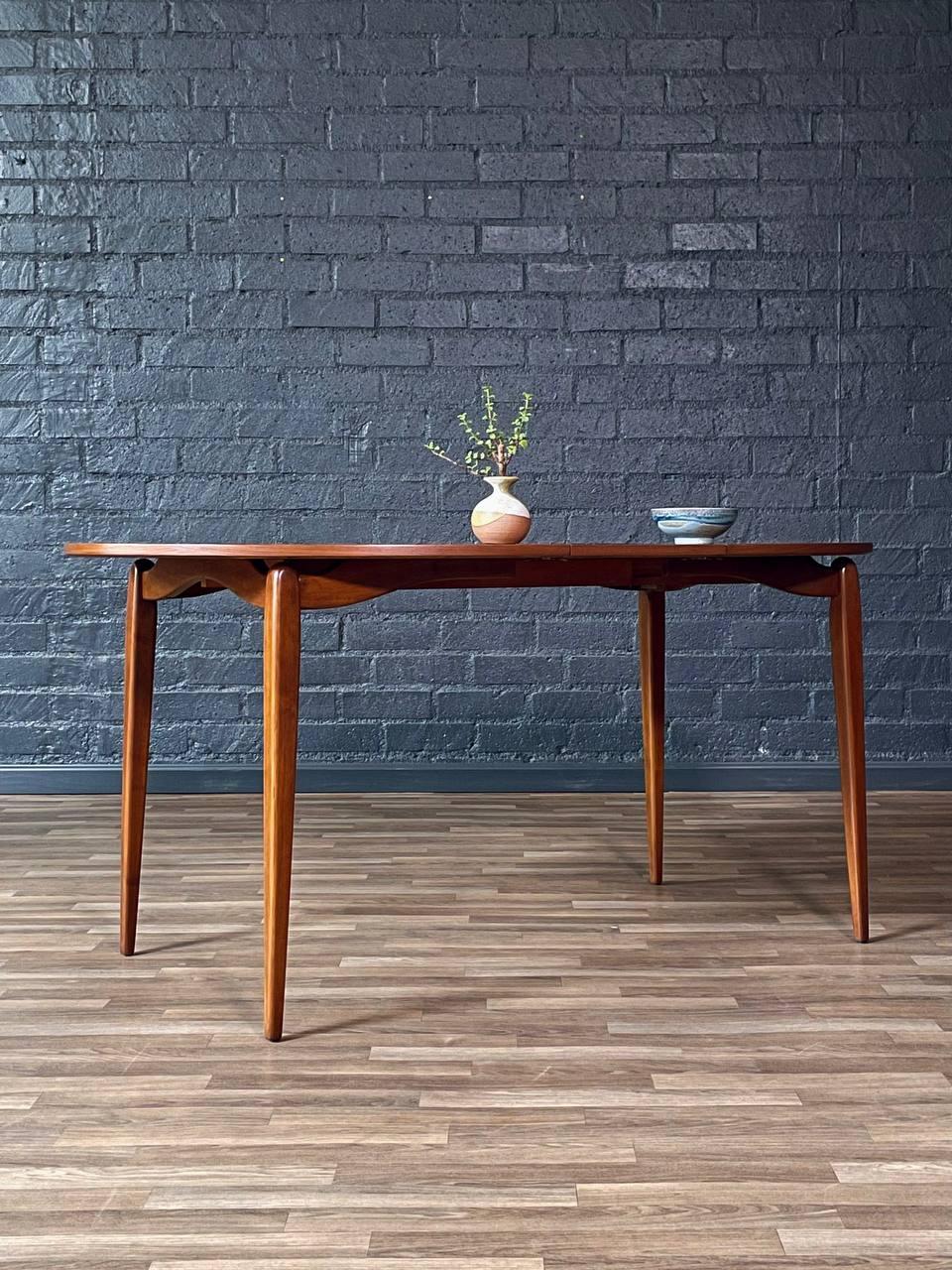 American Newly Refinished-Expanding Mid-Century Modern Sculpted Floating Top Dining Table For Sale