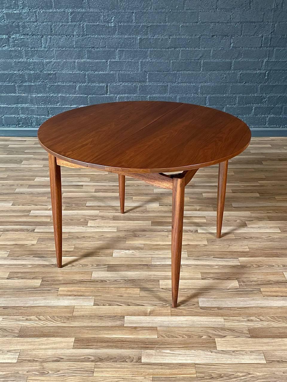 Condition: Expertly Refinished

Dimensions: 
29”H x 40” -64
