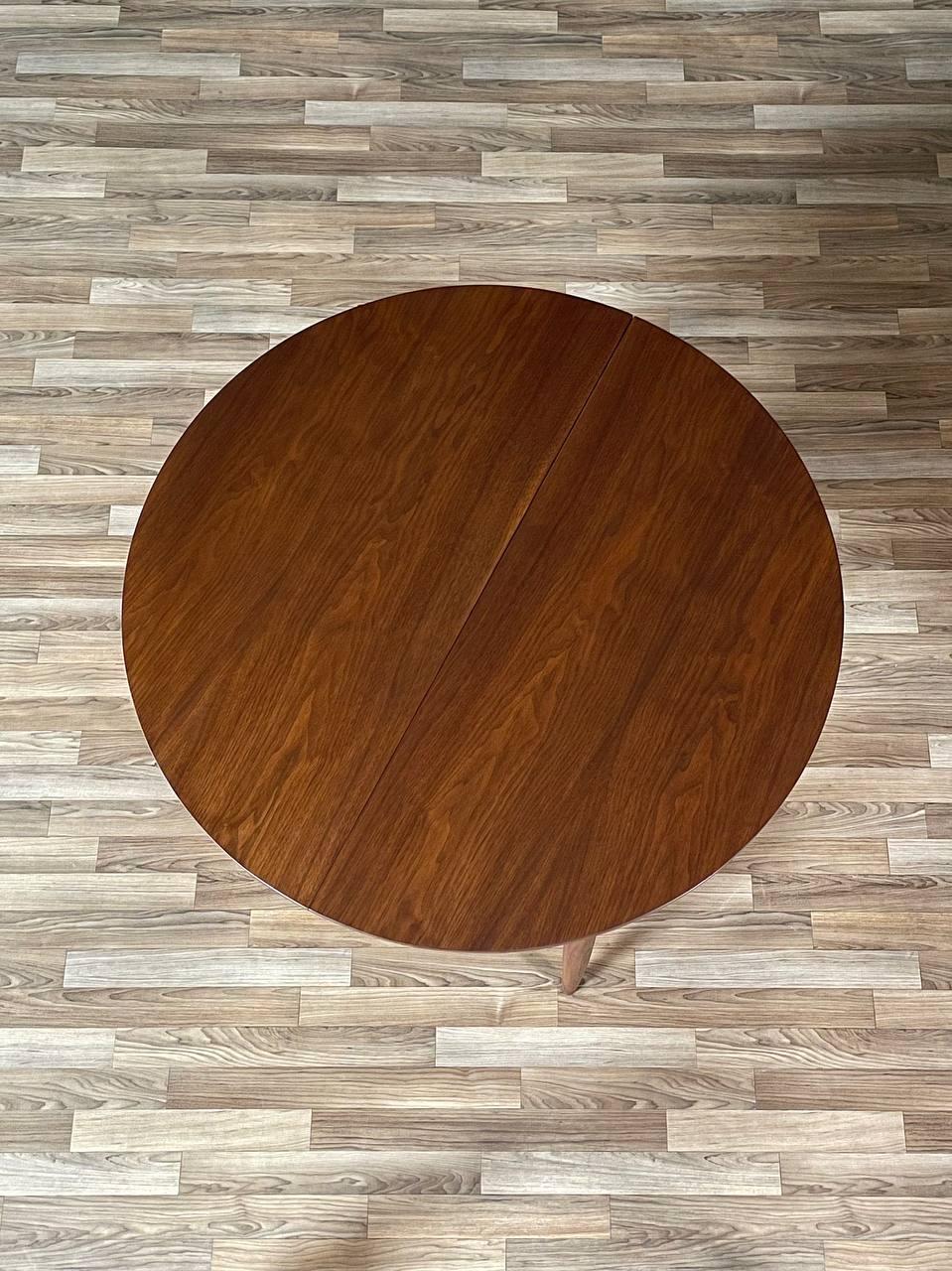 Newly Refinished - Expanding Mid-Century Modern Walnut Floating Top Dining Table 3