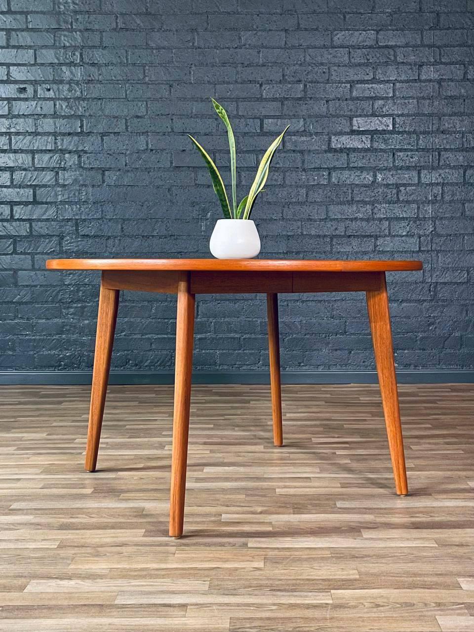 Newly Refinished - Expanding Mid-Century Swedish Modern Teak Dining Table For Sale 1