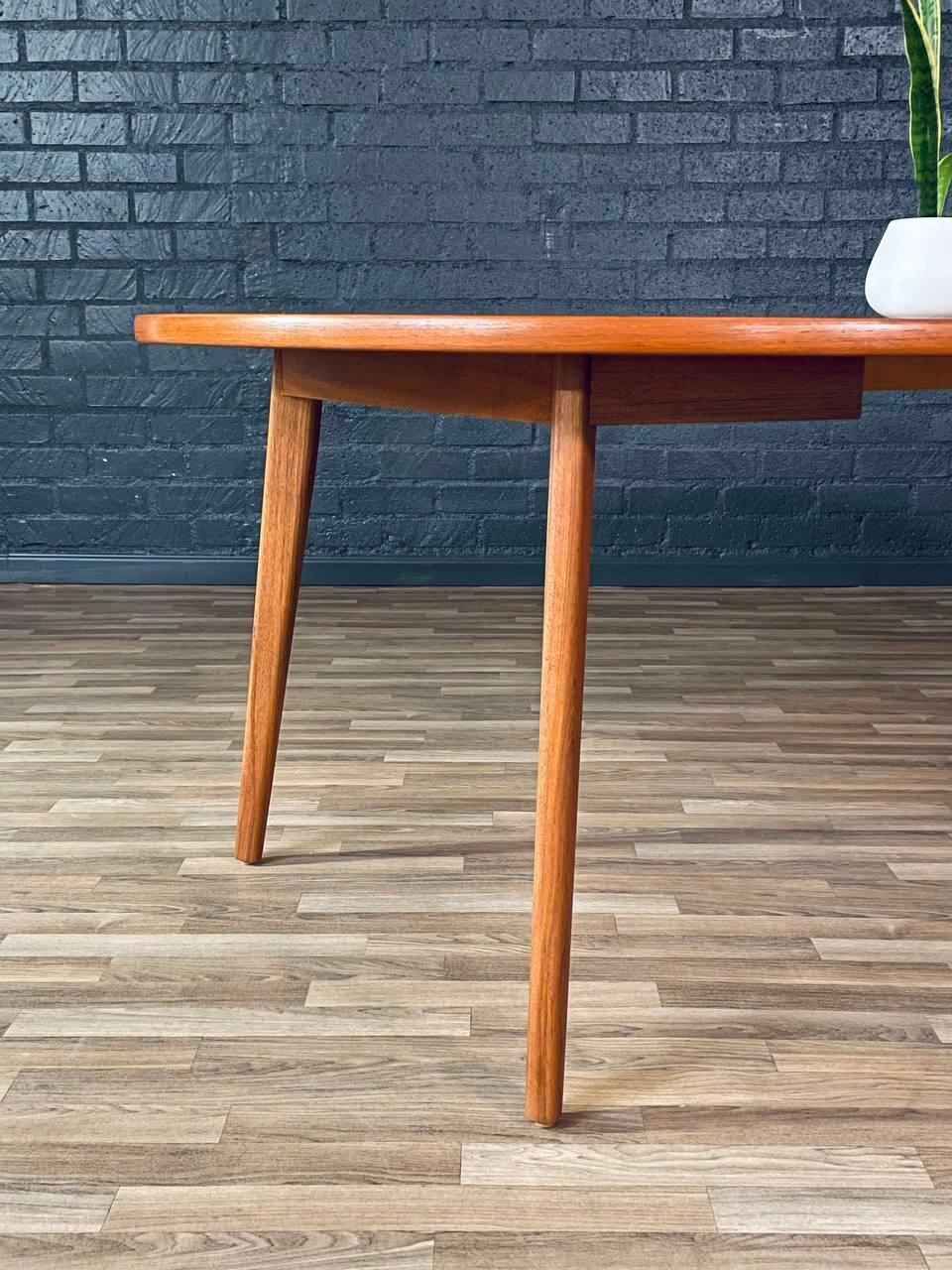 Newly Refinished - Expanding Mid-Century Swedish Modern Teak Dining Table For Sale 4