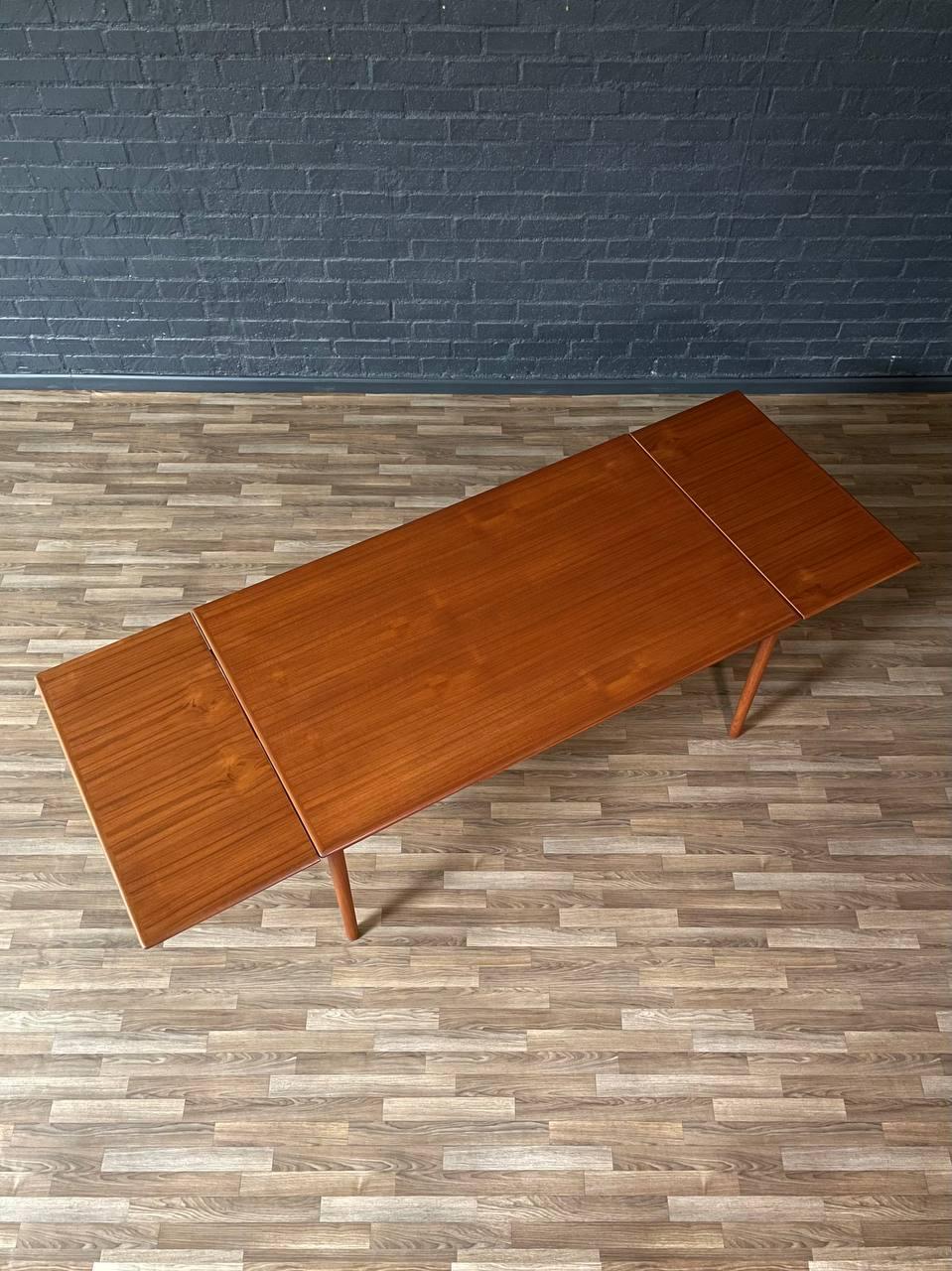 Mid-20th Century Newly Refinished - Large Danish Modern Expanding Draw-Leaf Dining Table For Sale