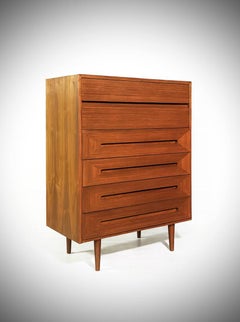 Appena rifinito - Comò Highboy in noce Merton Gershun