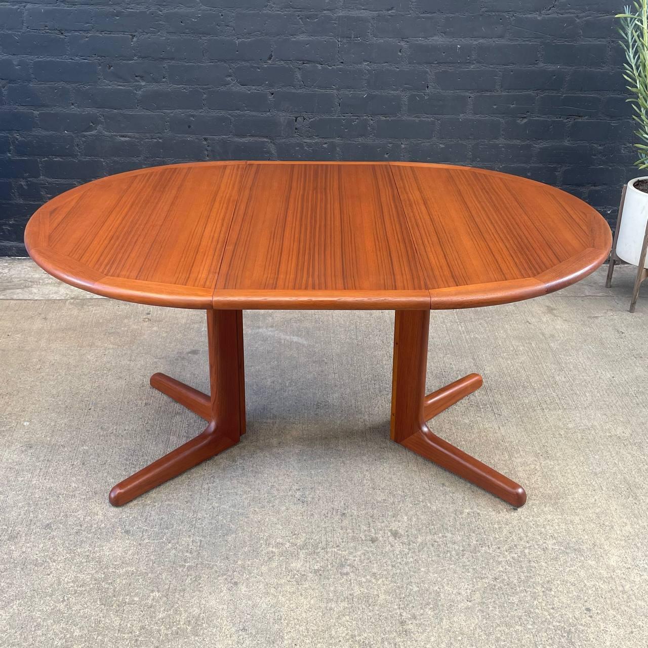 Mid-Century Modern Newly Refinished - Mid-Century Danish Modern Expanding Teak Round Dining Table