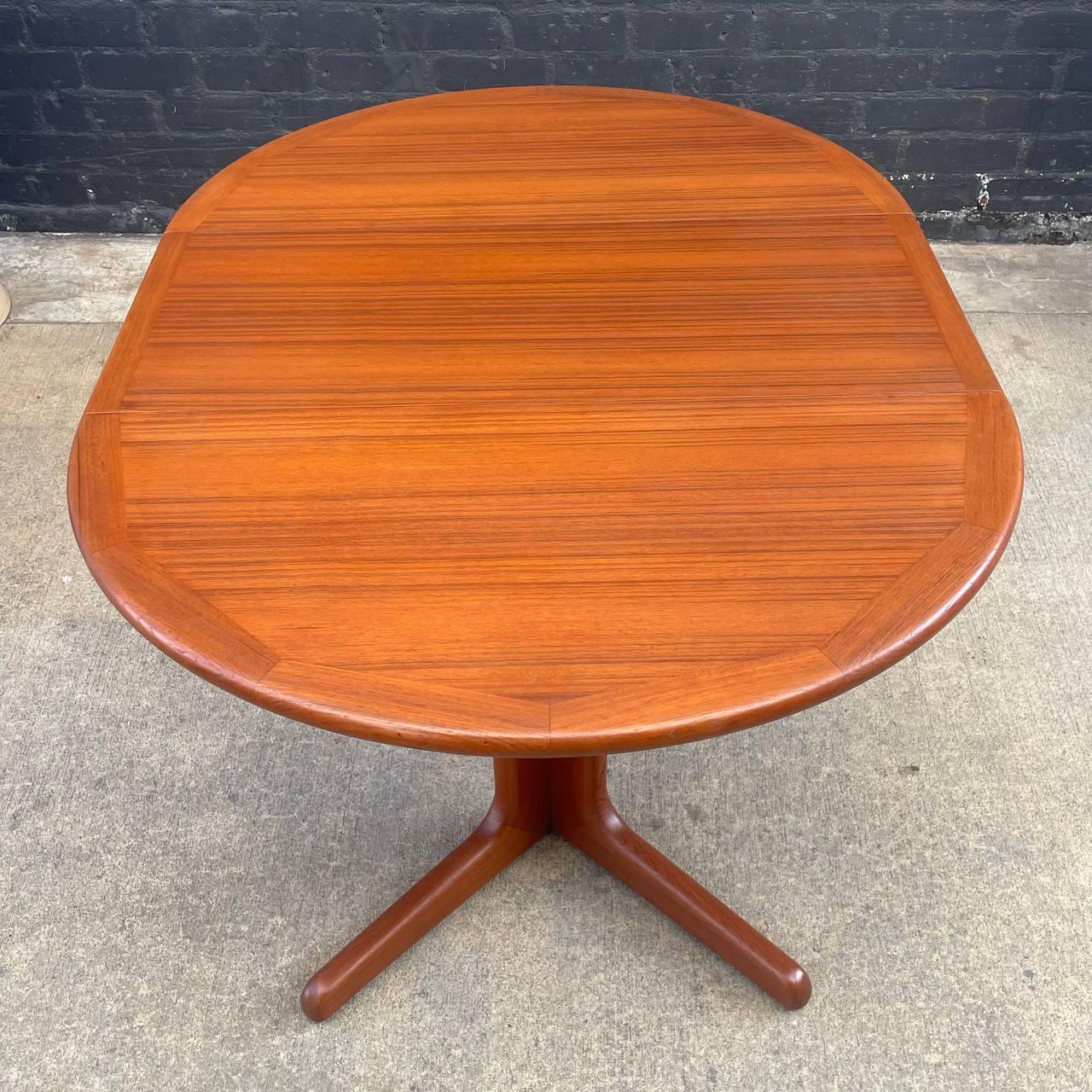 Mid-20th Century Newly Refinished - Mid-Century Danish Modern Expanding Teak Round Dining Table