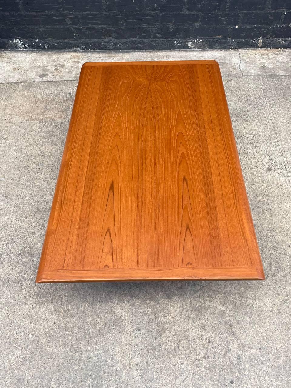 Newly Refinished - Mid-Century Danish Modern Teak Coffee Table by Vejle Stole For Sale 3