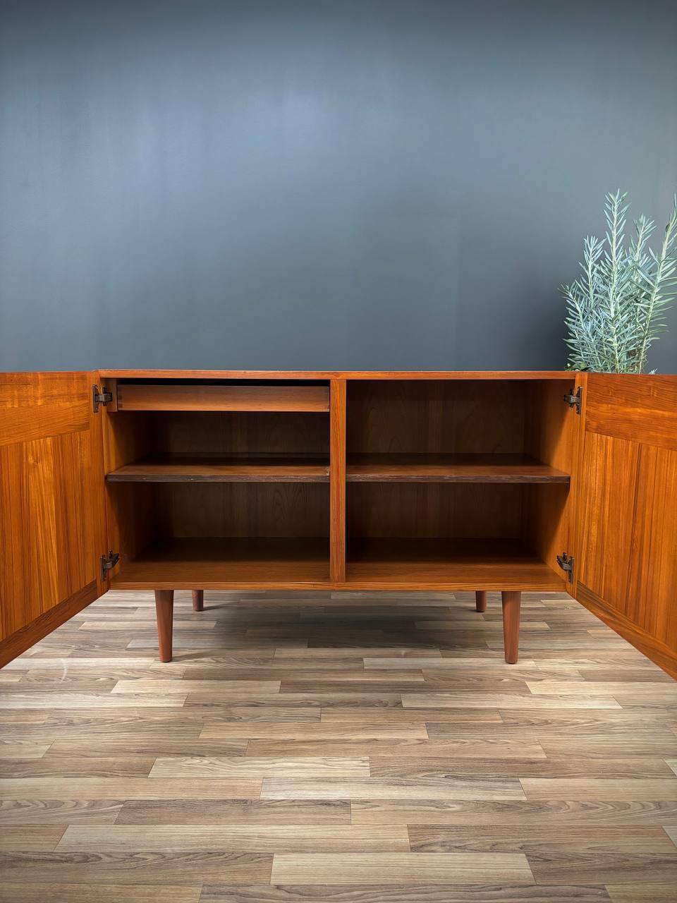 Newly Refinished - Mid-Century Danish Modern Teak Credenza For Sale 1