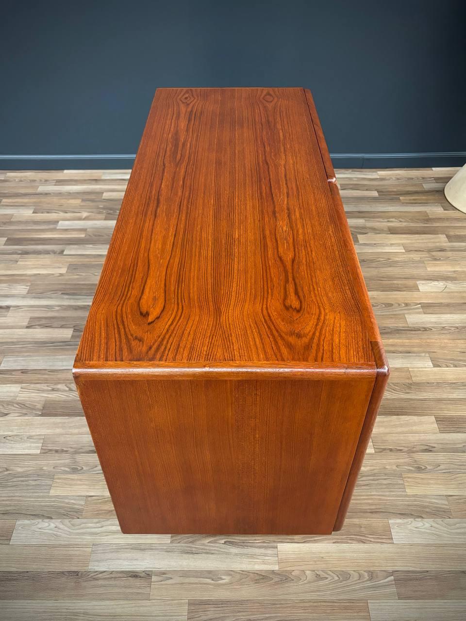 Newly Refinished - Mid-Century Danish Modern Teak Credenza For Sale 2