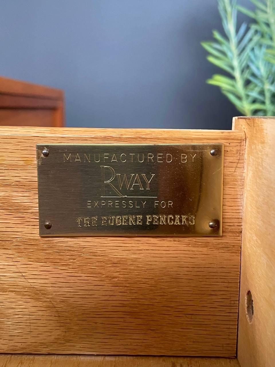 Newly Refinished - Mid-Century Modern 10-Drawer Dresser by R-Way 4