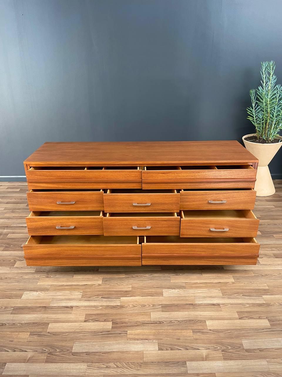 Steel Newly Refinished - Mid-Century Modern 10-Drawer Dresser by R-Way