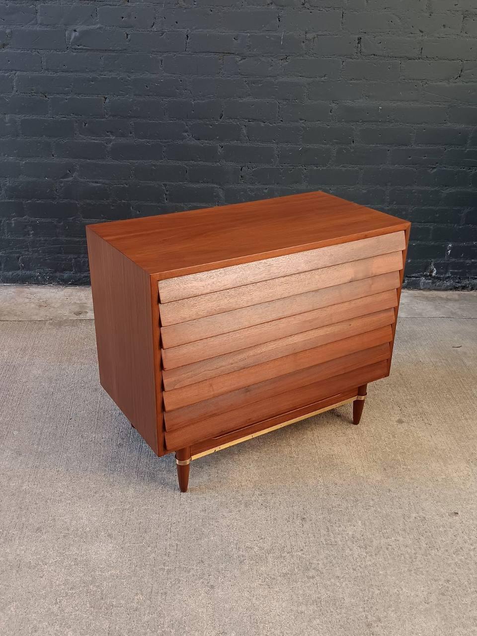 American Newly Refinished - Mid-Century Modern 3-Drawer Dresser by Merton Gershun For Sale