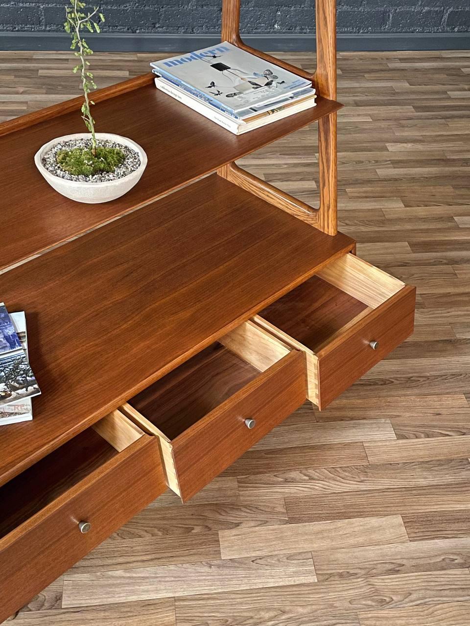 Newly Refinished - Mid-Century Modern 4-Tier Sculpted Walnut Bookshelf For Sale 1