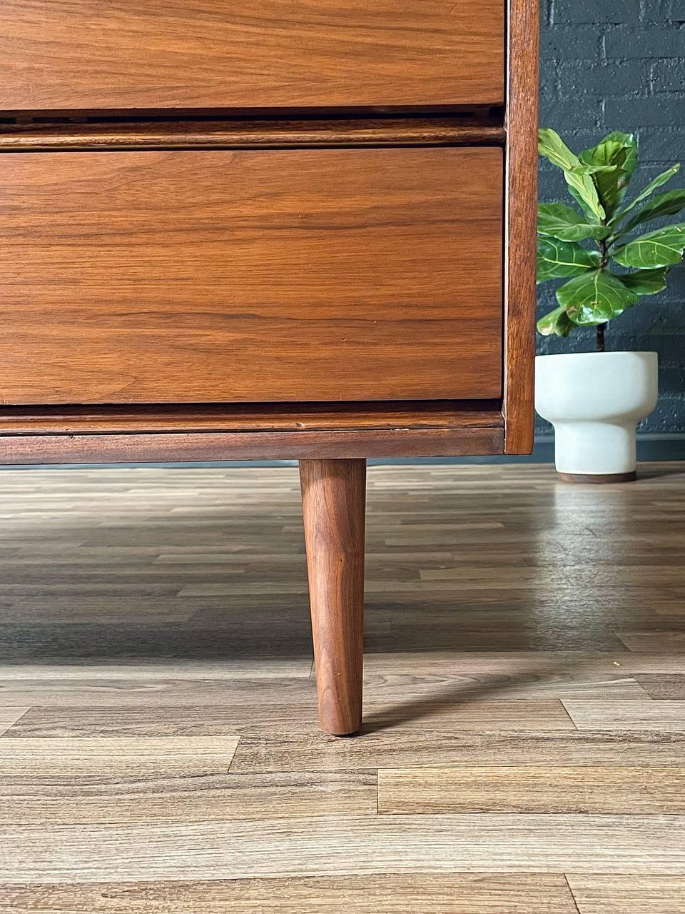 Newly Refinished - Mid-Century Modern 6-Drawer Walnut Dresser 4