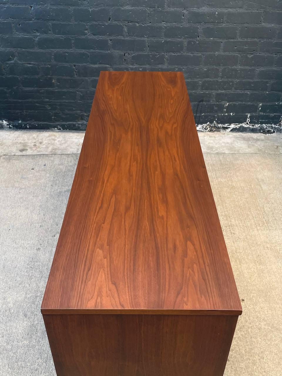 Newly Refinished - Mid-Century Modern 9-Drawer Walnut Dresser by Dixie Furniture 2