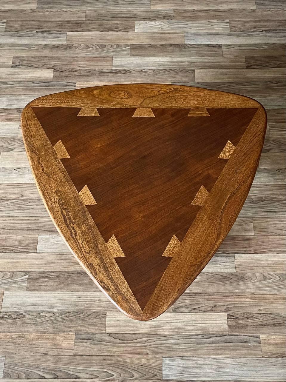 Newly Refinished - Mid-Century Modern “Acclaim” Triangular Tier Side Table In Excellent Condition In Los Angeles, CA