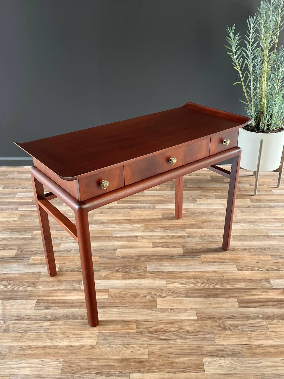 Newly Refinished - Mid-Century Modern Asian-Style Walnut Console Table  In Excellent Condition For Sale In Los Angeles, CA