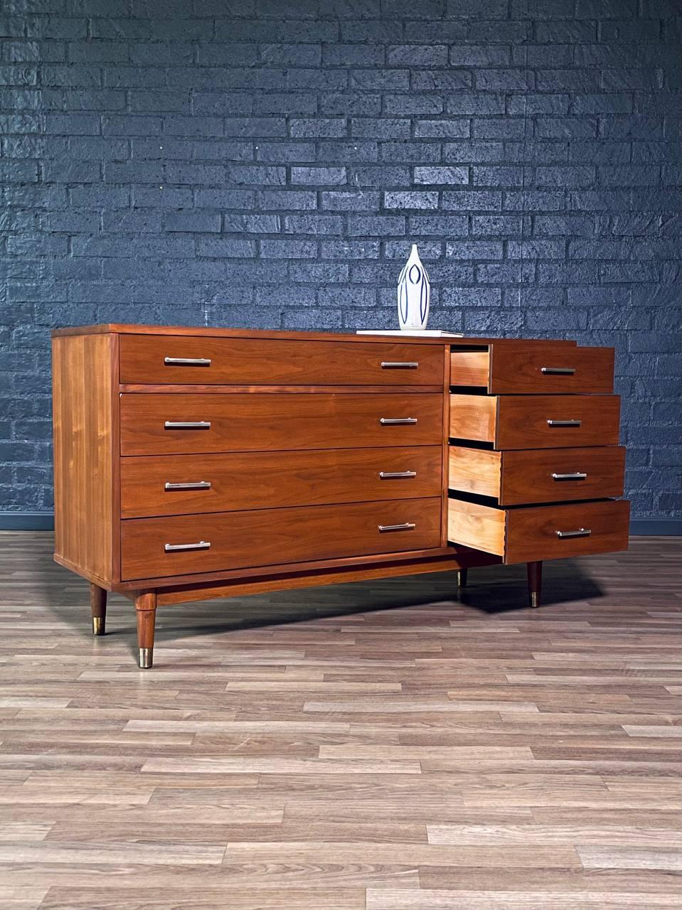 Neu lackiert - Mid-Century Modern 