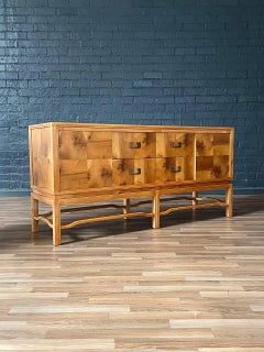 Appena rifinito - Credenza Burlwood moderna del medio secolo di Ray See per SeeMar