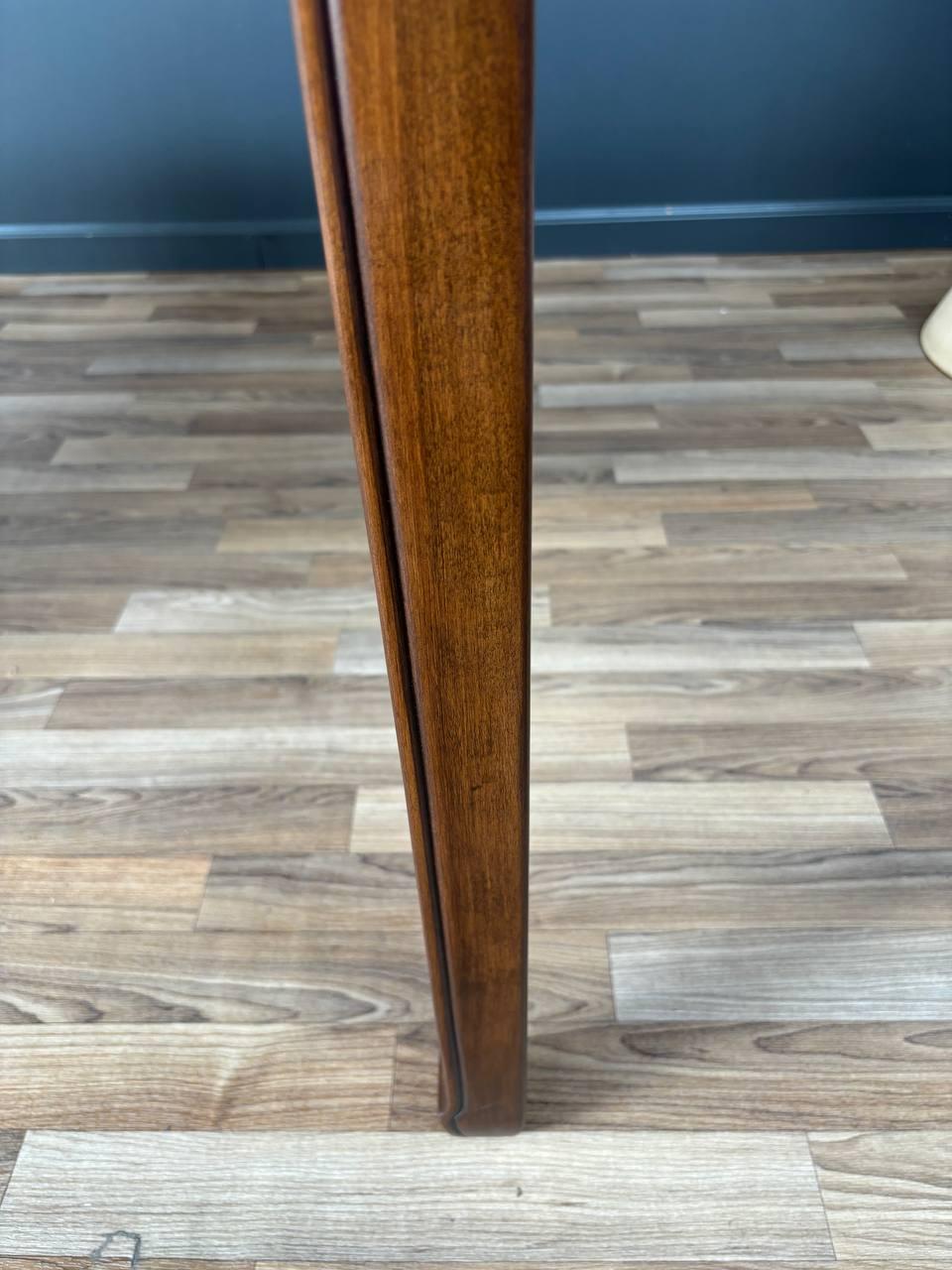 Newly Refinished - Mid-Century Modern Burlwood Expanding Butterfly Dining Table  For Sale 3