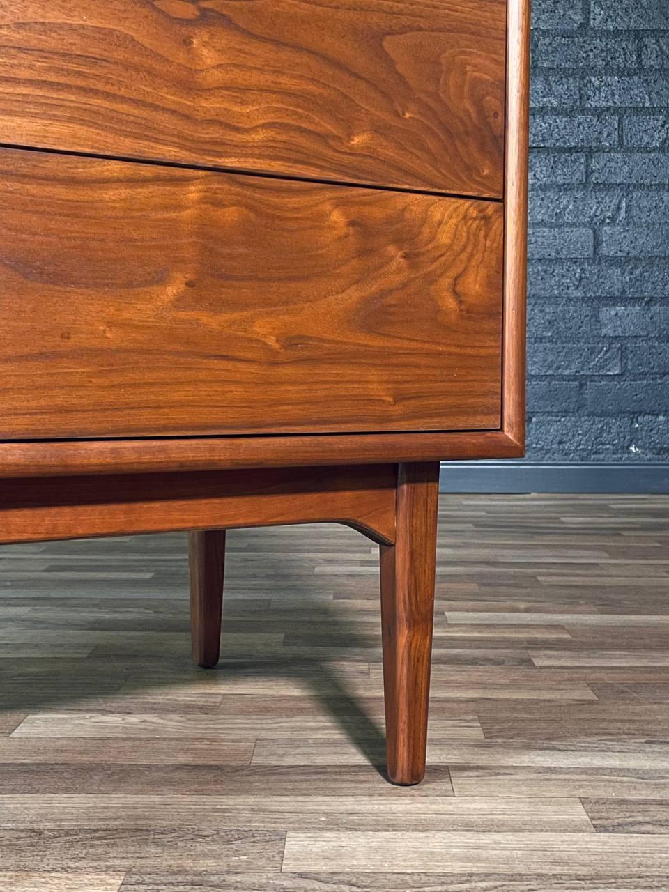 Neu lackiert - Mid-Century Modern 