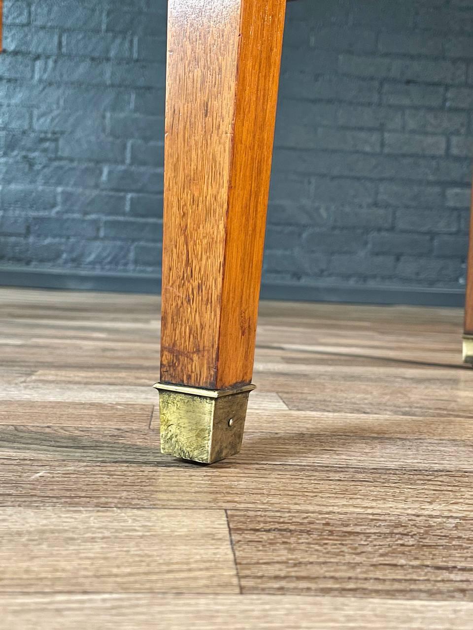 Newly Refinished - Mid-Century Modern Desk w/ Leather Top by Milling Road For Sale 3