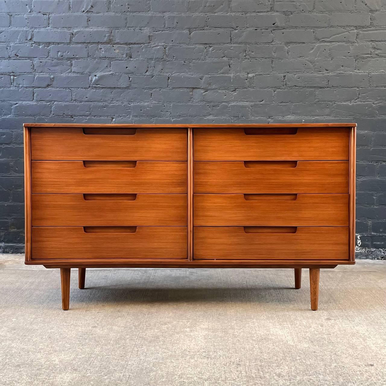 American Newly Refinished - Mid-Century Modern Dresser by Milo Baughman for Drexel