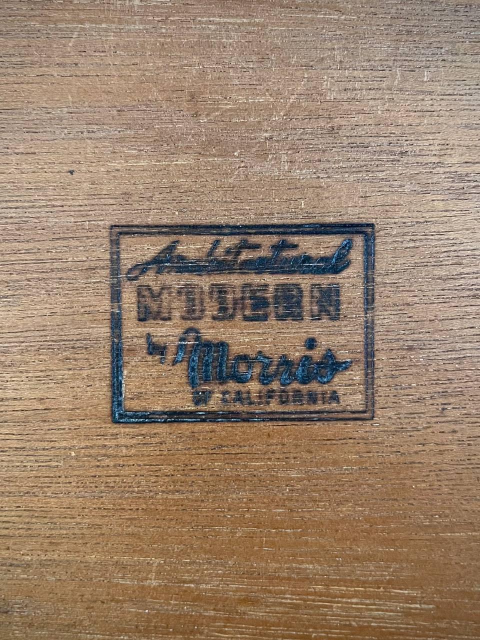 Commode moderne du milieu du siècle dernier de Morris of California récemment restaurée 3