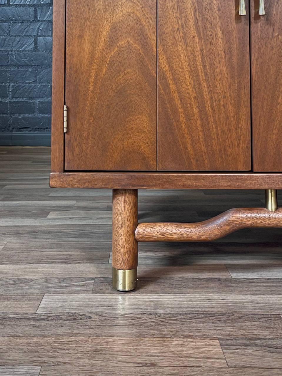 Newly Refinished - Mid-Century Modern Dresser w, Brass Accents For Sale 4