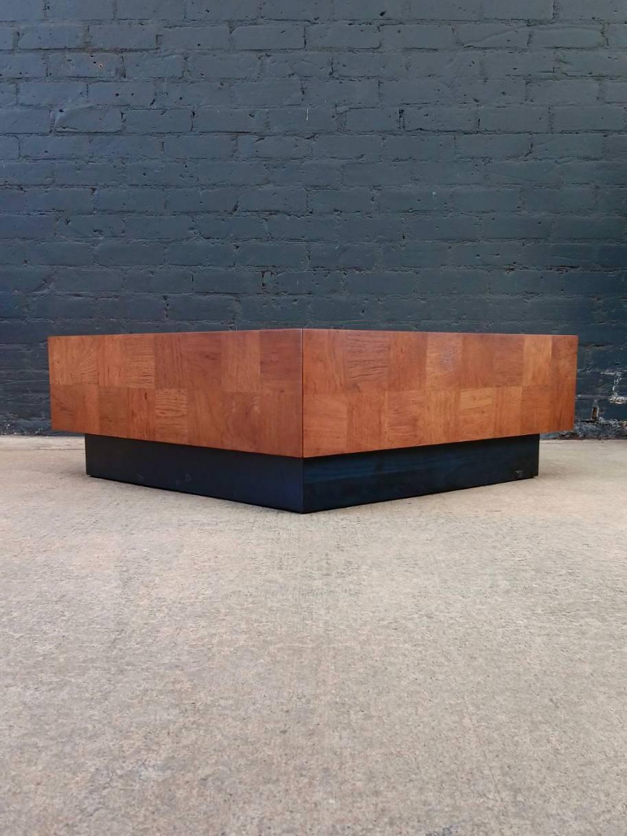 Newly Refinished - Mid-Century Modern Floating Walnut & Smoke Glass Coffee Table In Excellent Condition In Los Angeles, CA