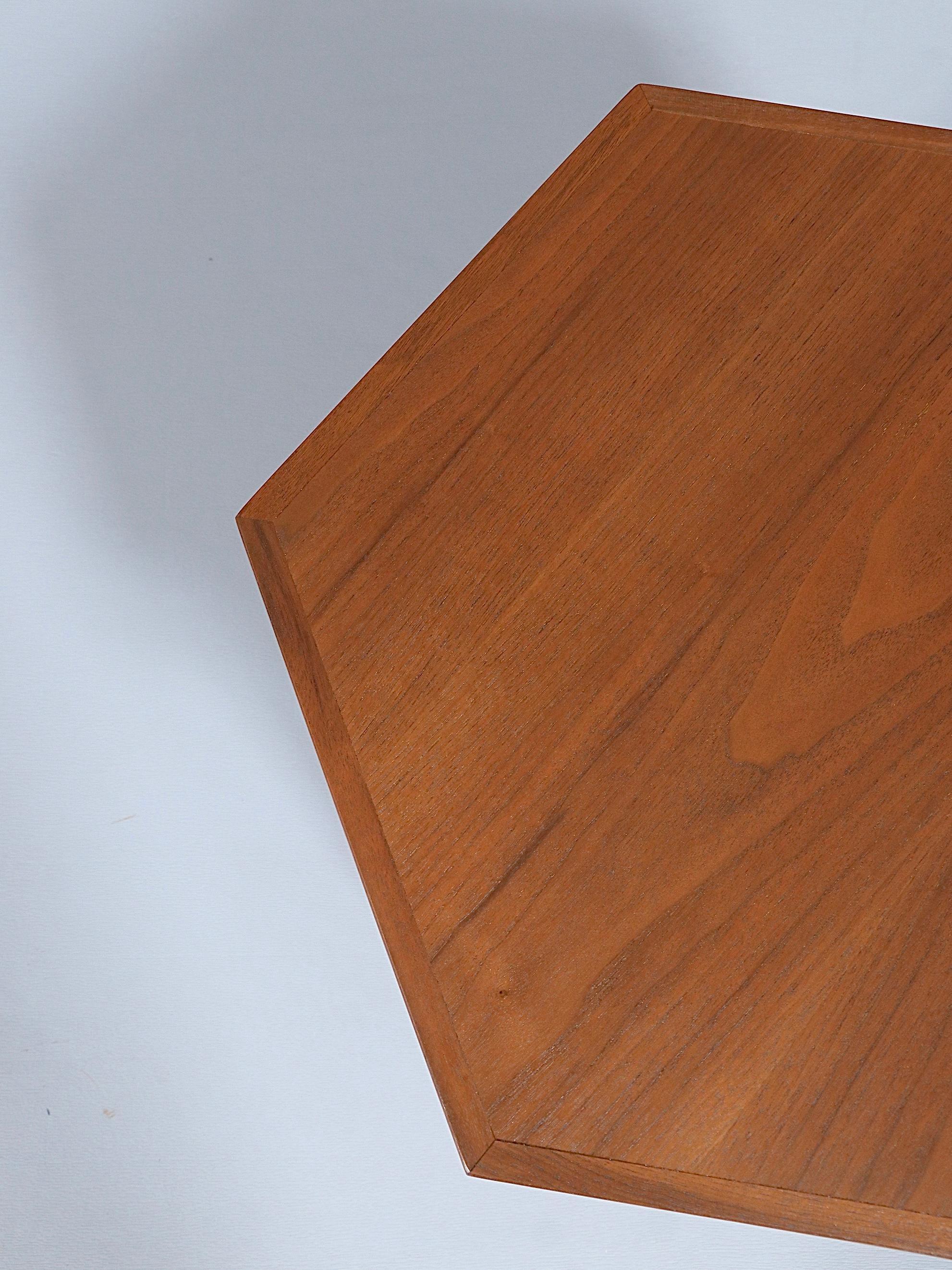 Newly Refinished - Mid-Century Modern Hexagonal Walnut Side Table For Sale 2