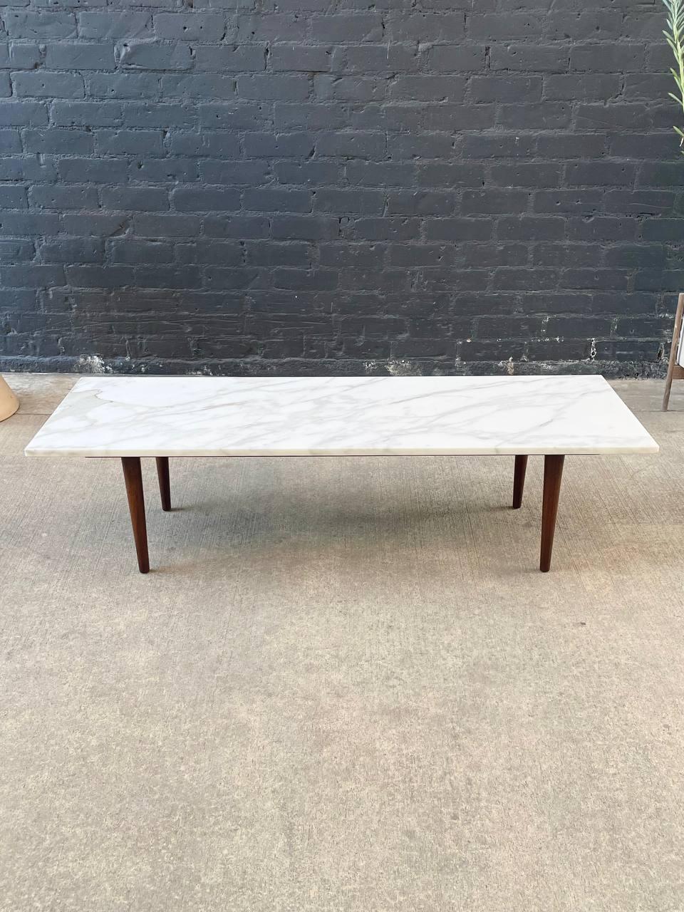 Mid-20th Century Newly Refinished - Mid-Century Modern Italian Carrara Marble Top Coffee Table