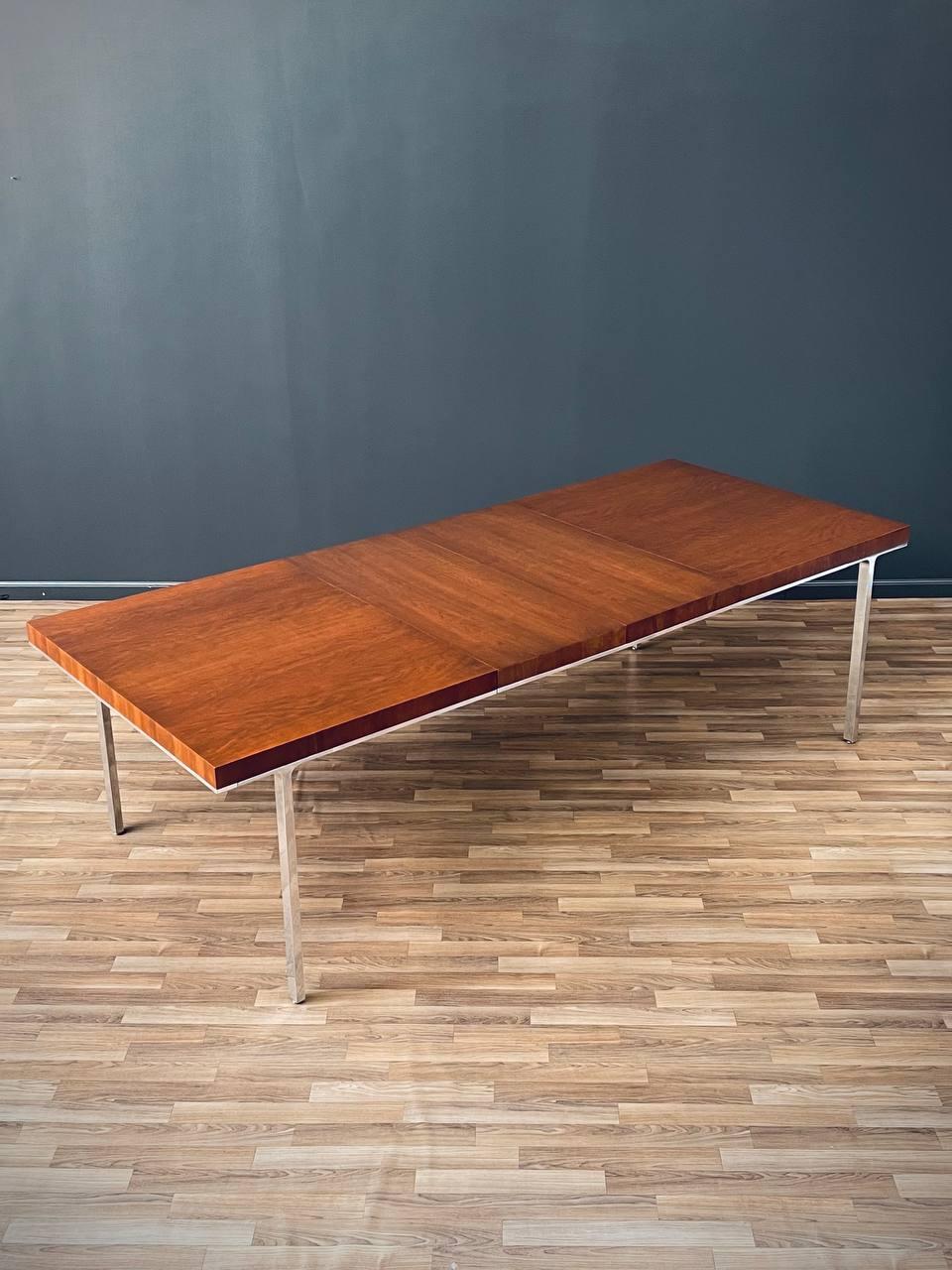 American Newly Refinished - Mid-Century Modern Large Expanding Dining Table  For Sale