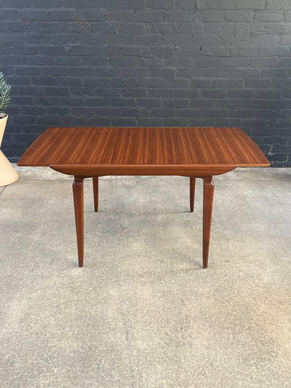 Mid-20th Century Newly Refinished - Mid-Century Modern “Link” Expanding Teak Dining Table For Sale