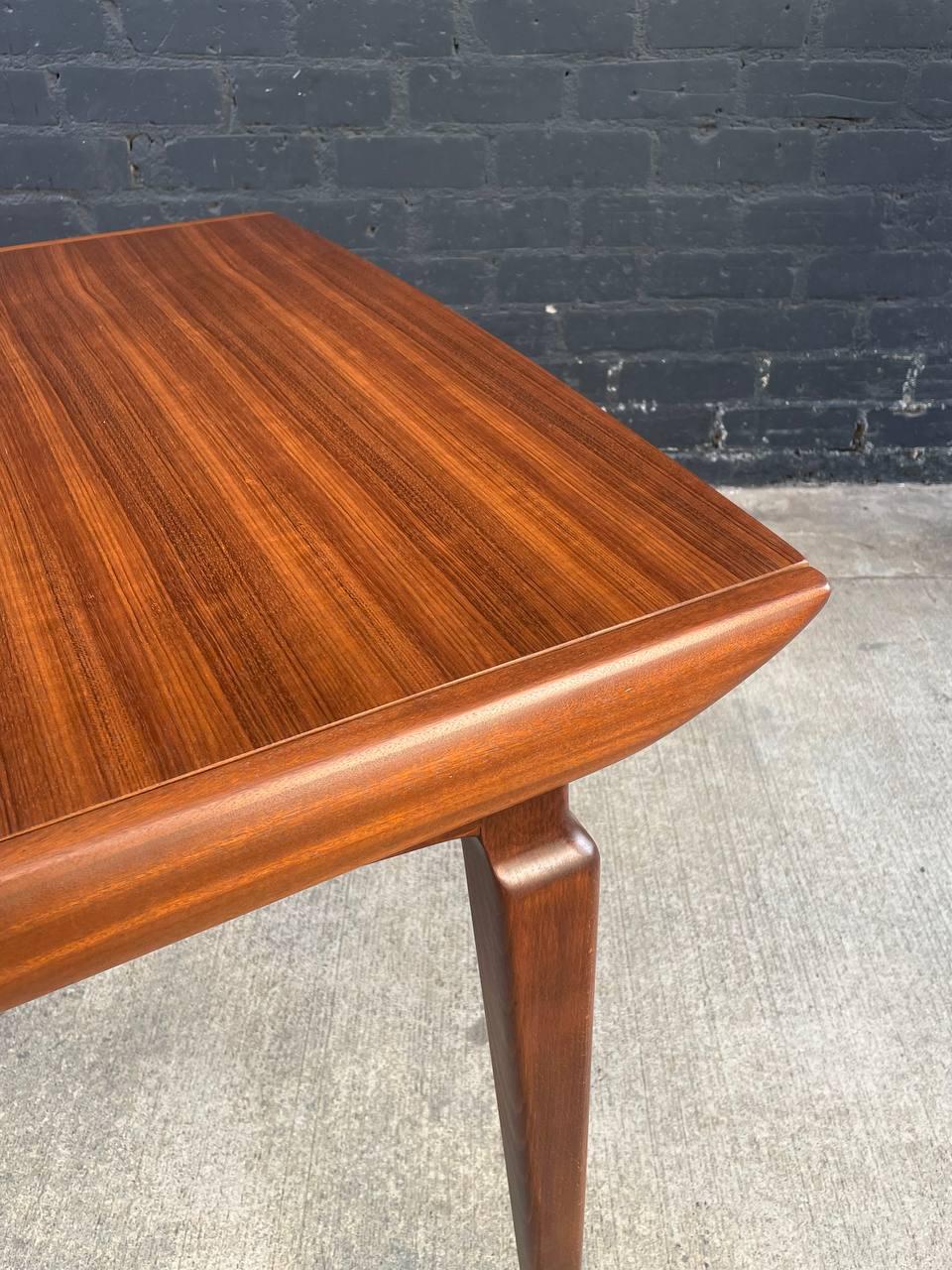 Newly Refinished - Mid-Century Modern “Link” Expanding Teak Dining Table For Sale 2