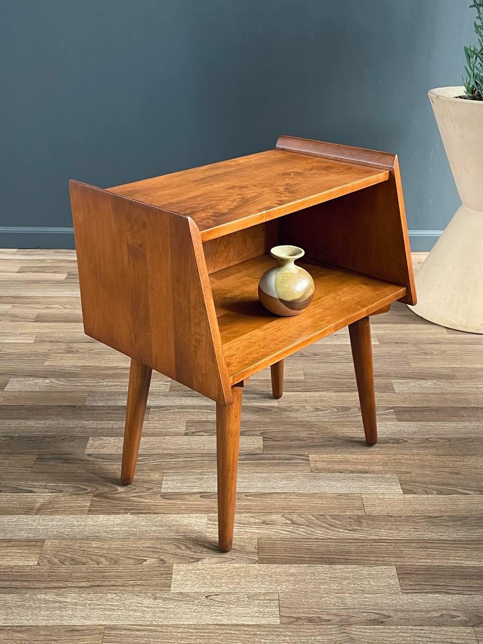 Materials: Walnut-Stained Maple

With over 15 years of experience, our workshop has followed a careful process of restoration, showcasing our passion and creativity for vintage designs that can seamlessly be incorporated with many interior decors.