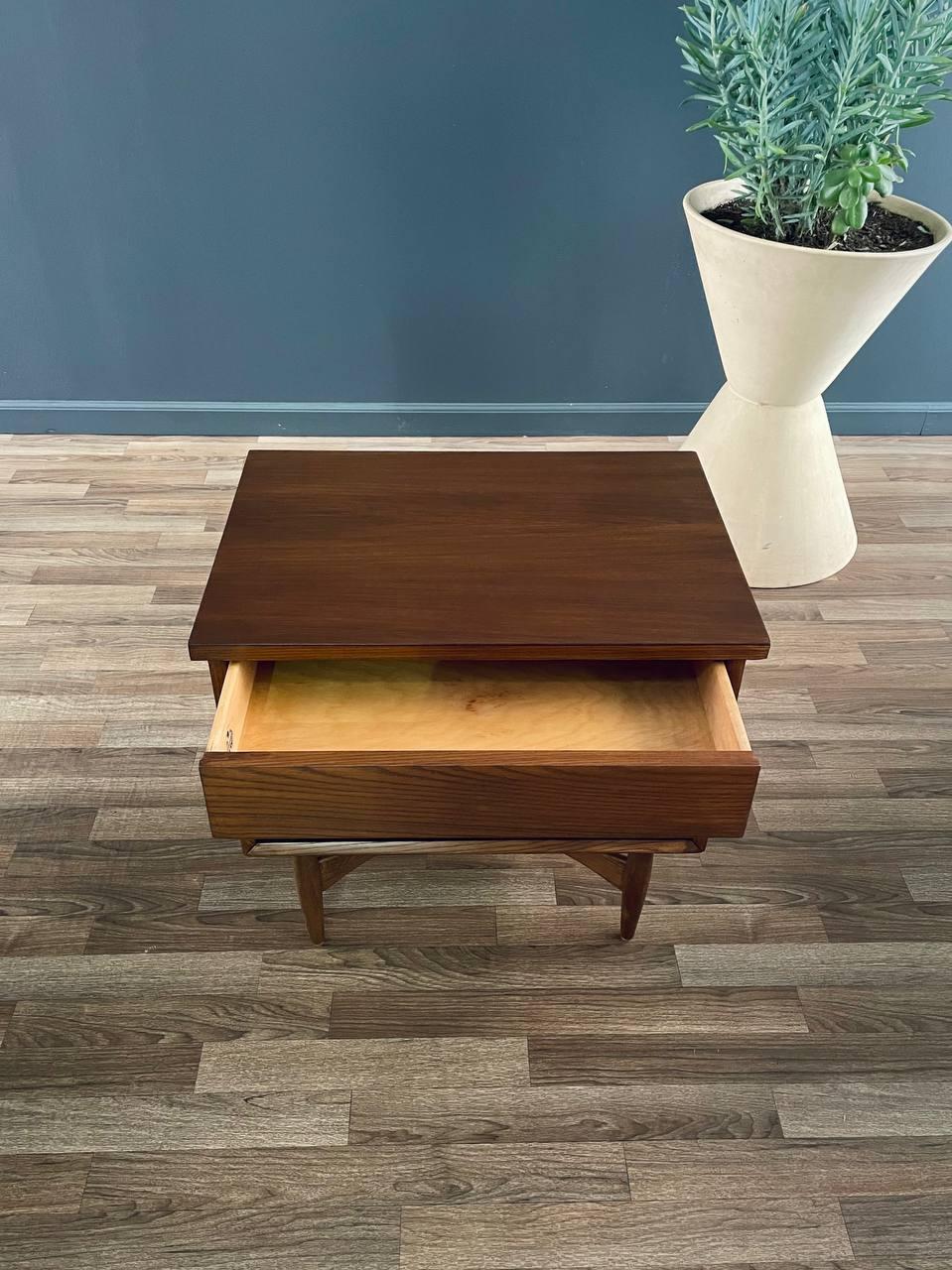 Oak Newly Refinished - Mid-Century Modern Night Stand with Bookcase For Sale