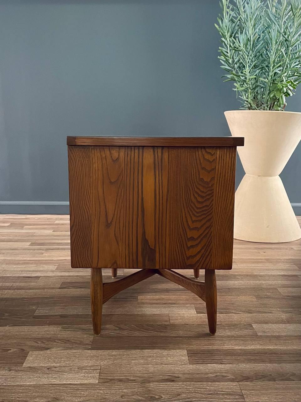 Newly Refinished - Mid-Century Modern Night Stand with Bookcase For Sale 1