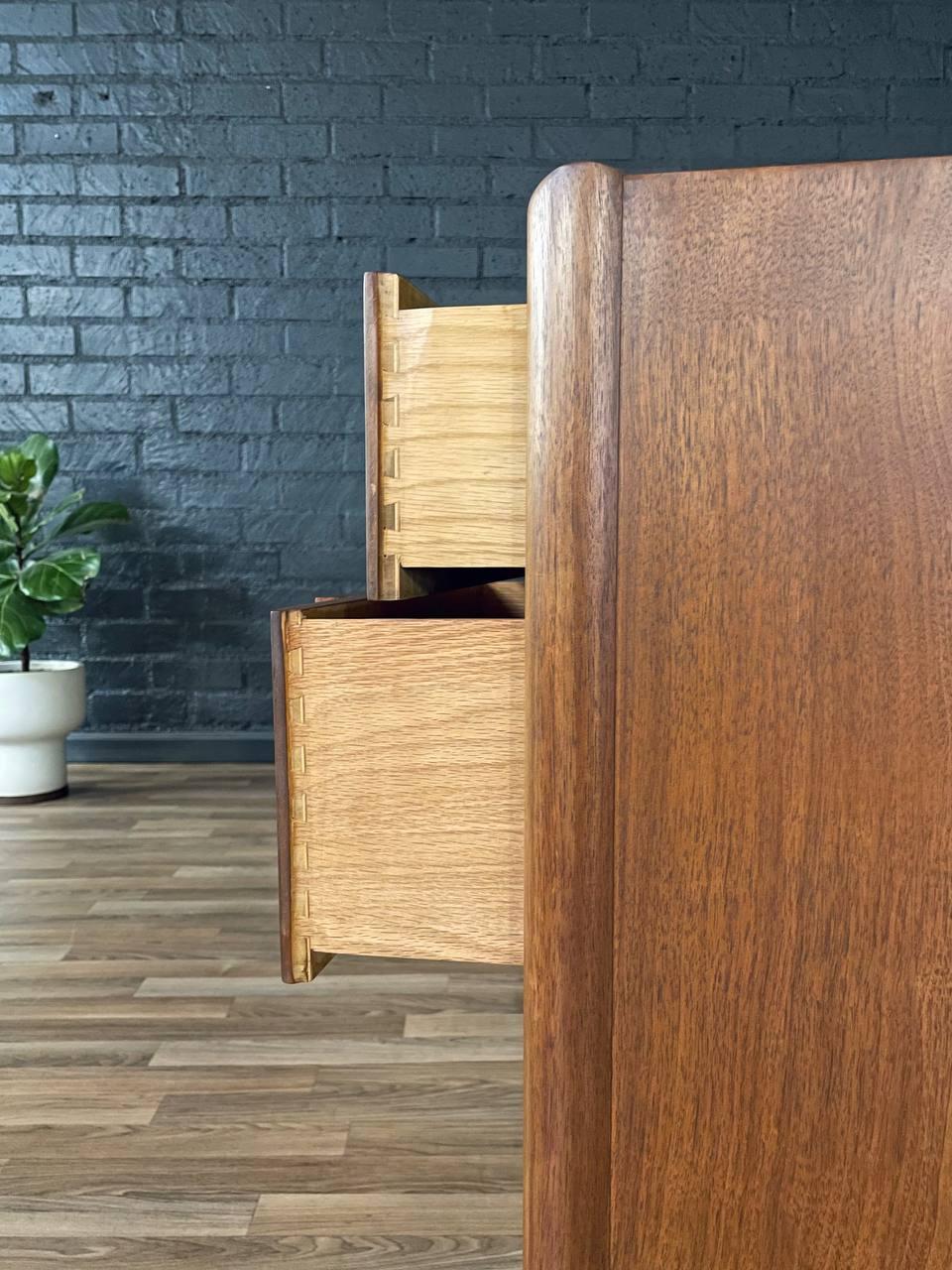 Newly Refinished - Mid-Century Modern “Parallel” Dresser by Barney Flagg 2