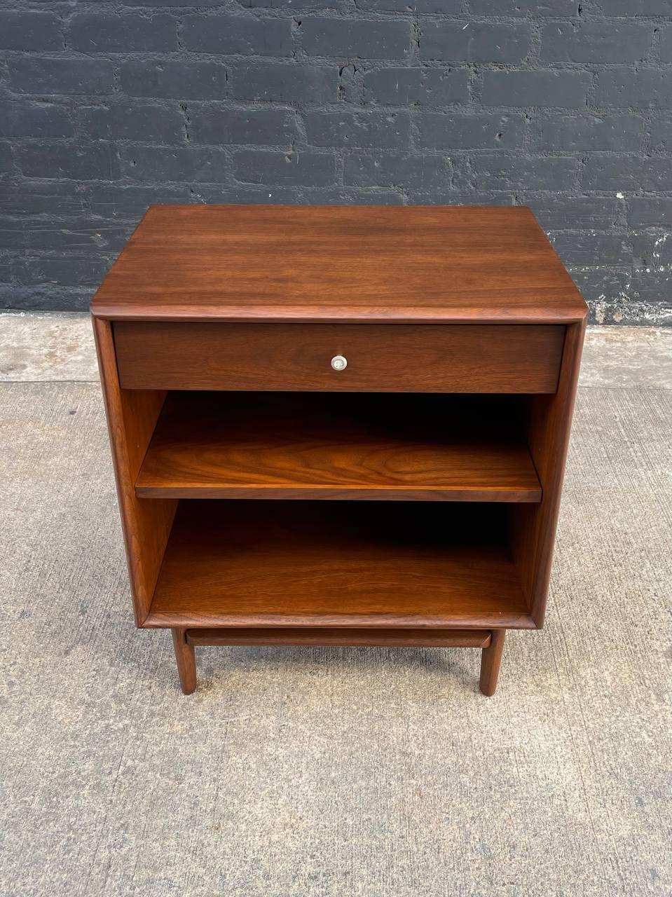 Newly Refinished - Mid-Century Modern “Parallel” Night Stand by Barney Flagg In Excellent Condition In Los Angeles, CA