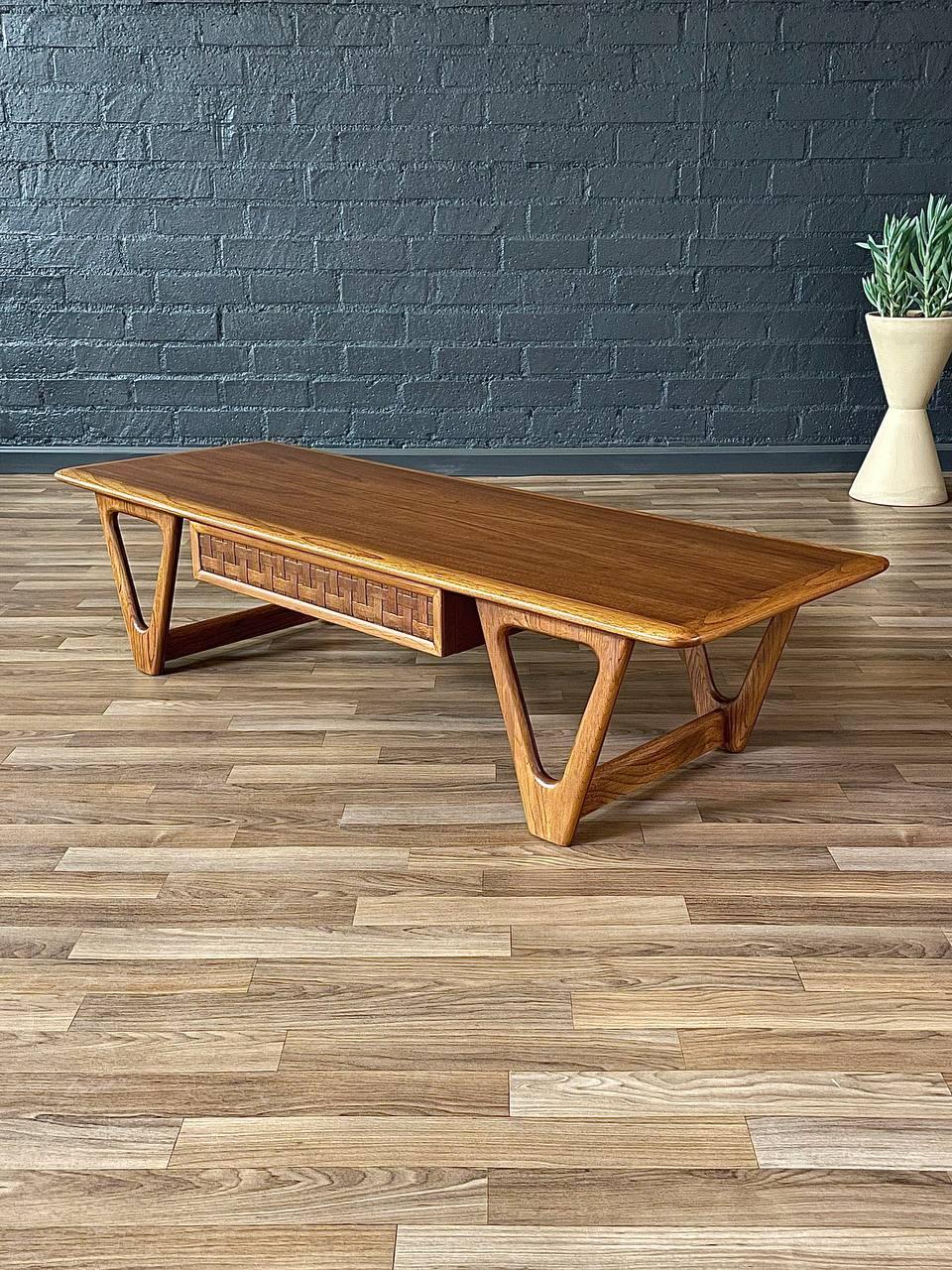 With over 15 years of experience, our workshop has followed a careful process of restoration, showcasing our passion and creativity for vintage designs that can seamlessly be incorporated with many interior decors. Enjoy! :)

