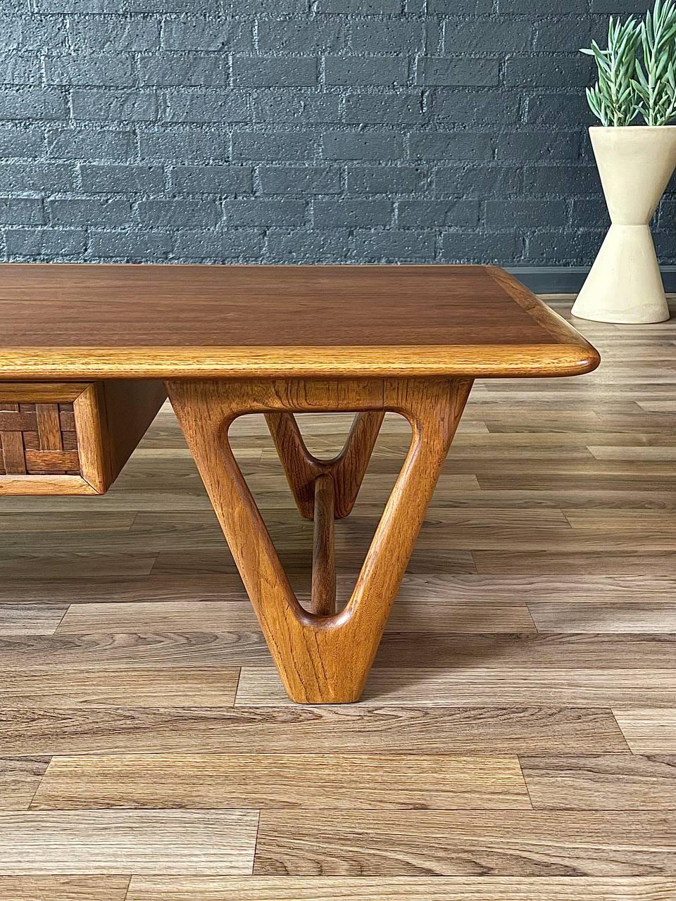 Newly Refinished - Mid-Century Modern “Perception” Coffee Table by Lane 2