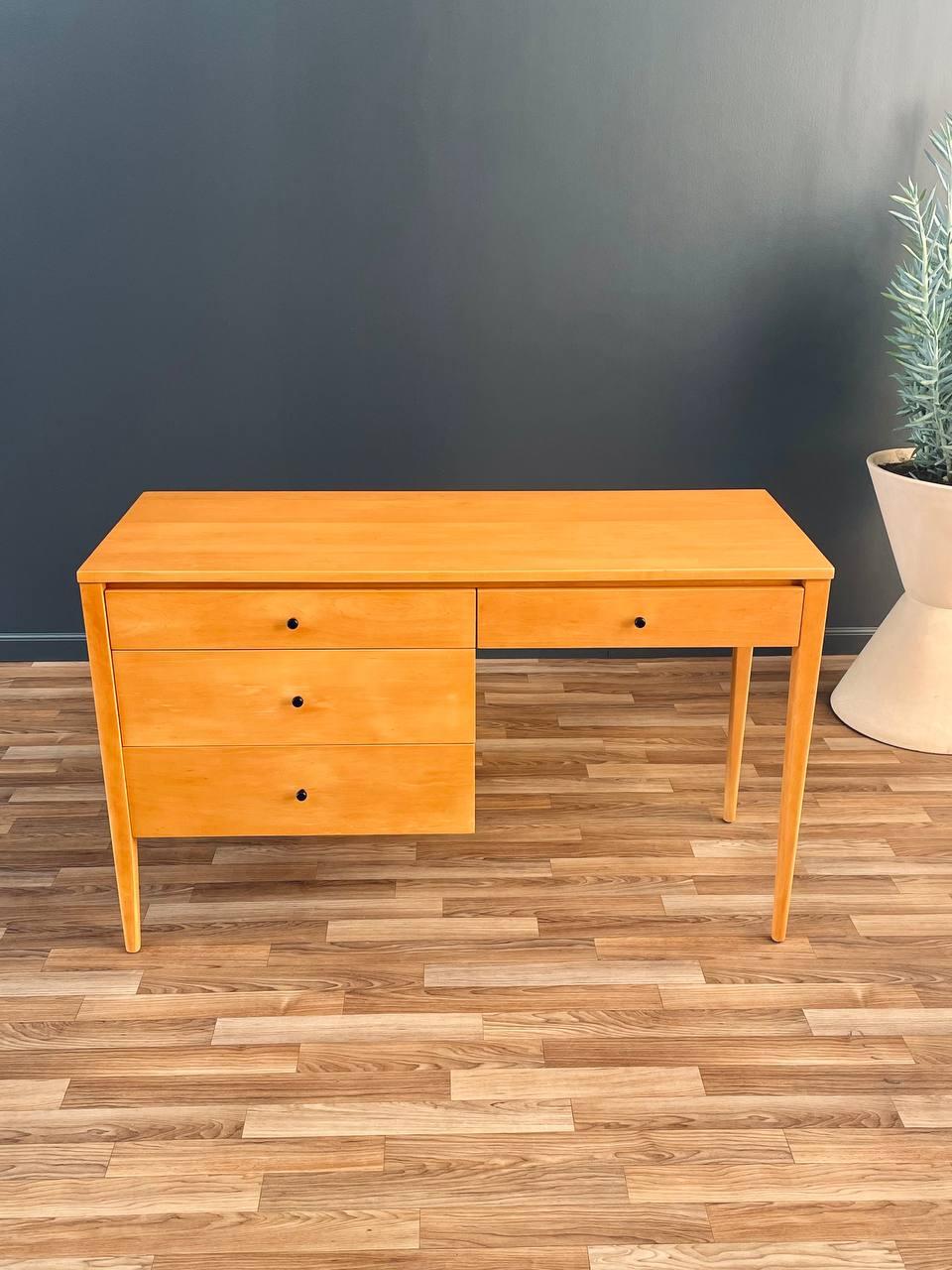 American Newly Refinished - Mid-Century Modern “Planner Group” Desk by Paul McCobb For Sale