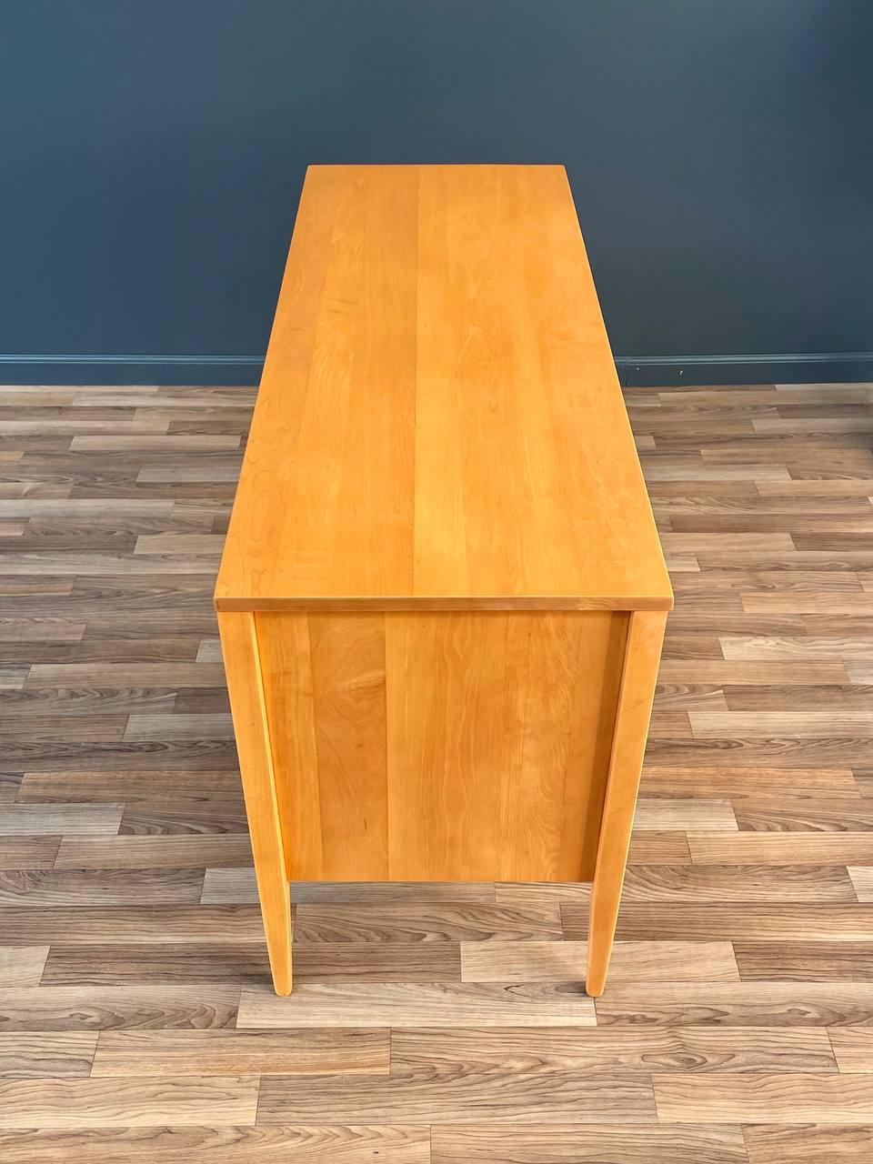 Mid-20th Century Newly Refinished - Mid-Century Modern “Planner Group” Desk by Paul McCobb For Sale