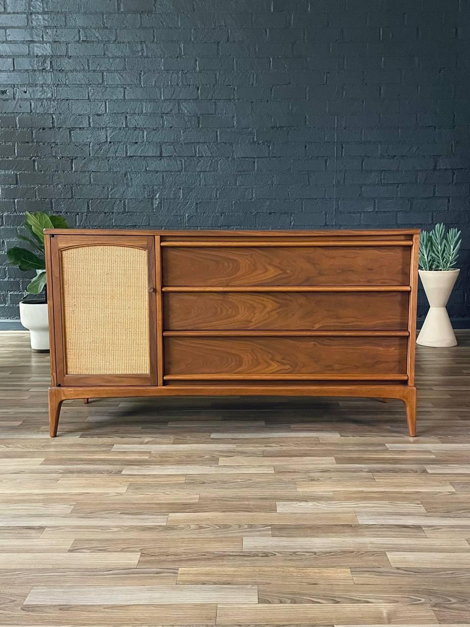 Appena rifinito  - Credenza 