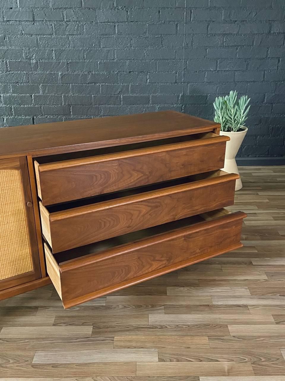 Appena rifinito  - Credenza 