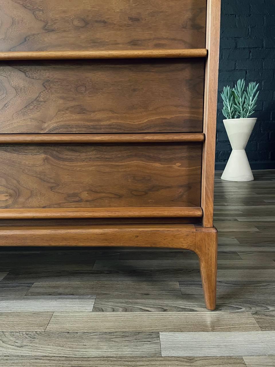 Appena rifinito  - Credenza 