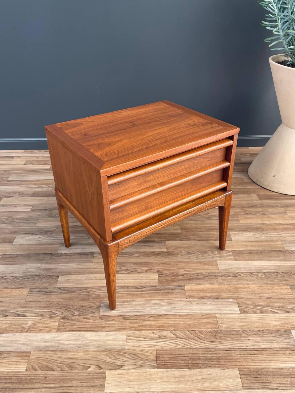 American Newly Refinished - Mid-Century Modern “Rhythm” Night Stand by Lane For Sale